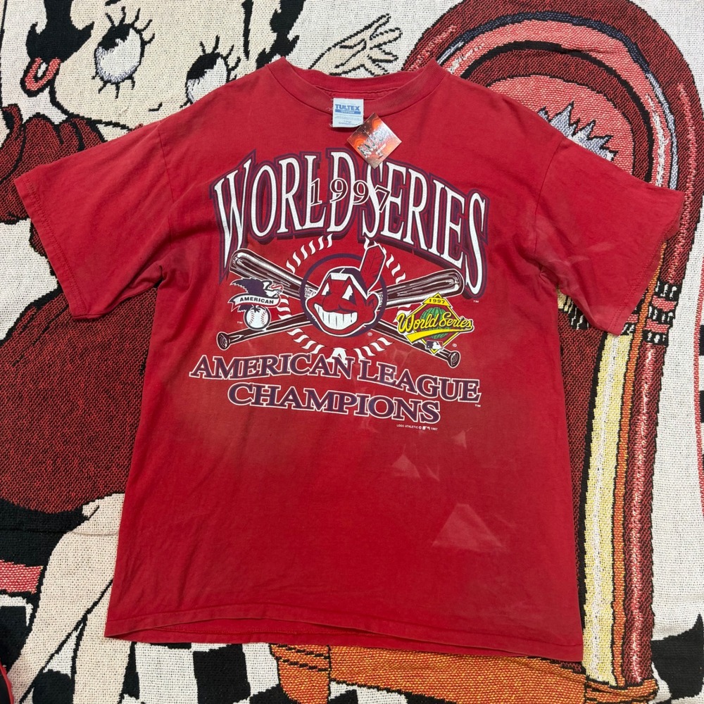 Vintage 1997 Cleveland Indians World Series AL Champions Shirt Tultex Red Large
